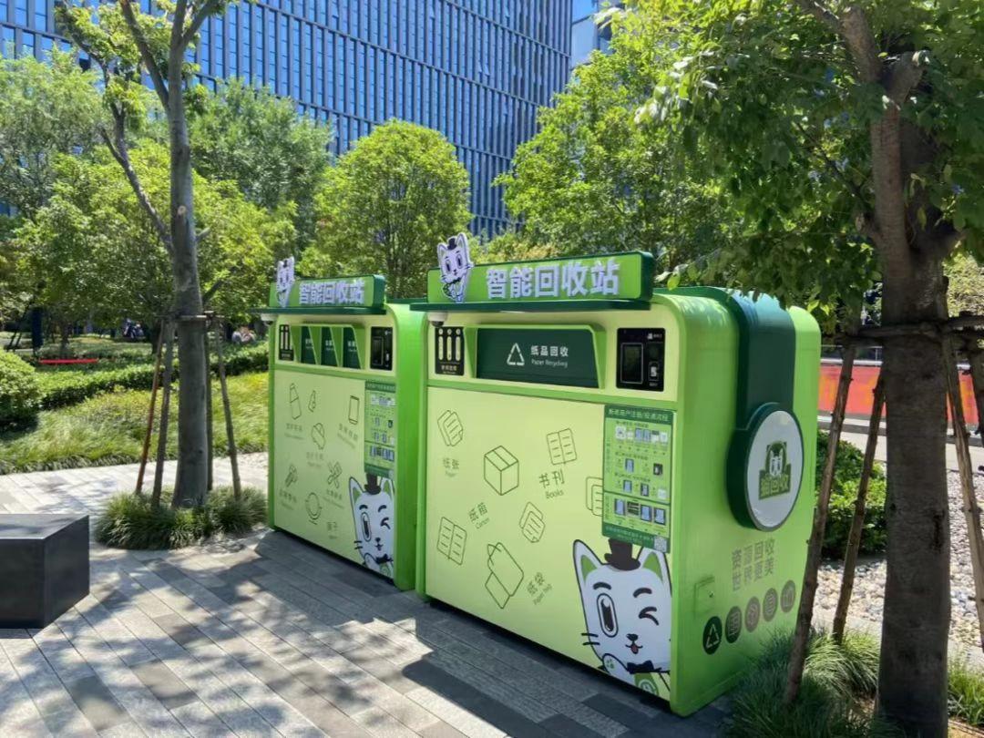 旧衣服怎么回收可以卖到哪里(小区衣物回收箱真的捐给山区吗) 旧衣服怎么回收可以卖到哪里(小区衣物回收箱真的捐给山区吗)